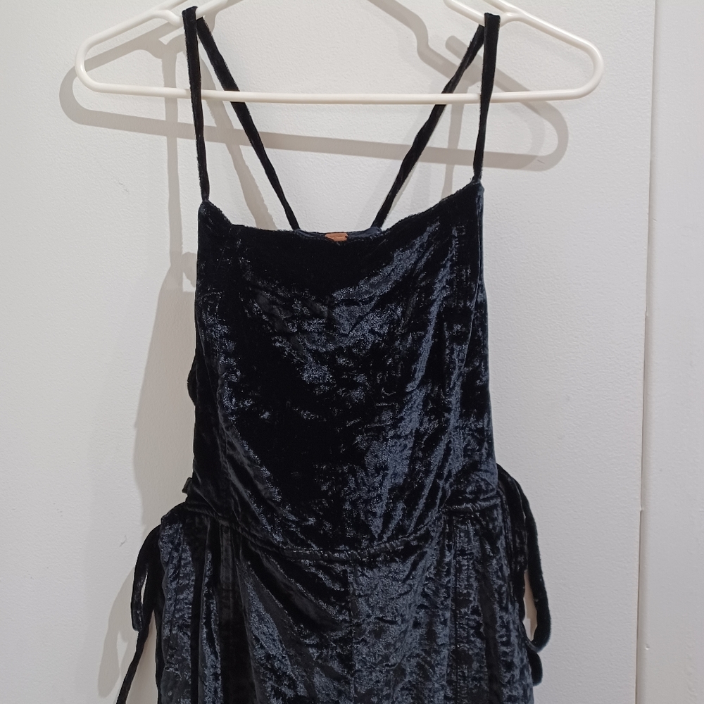 Free people black velvet jumpsuit - Picture 9 of 15